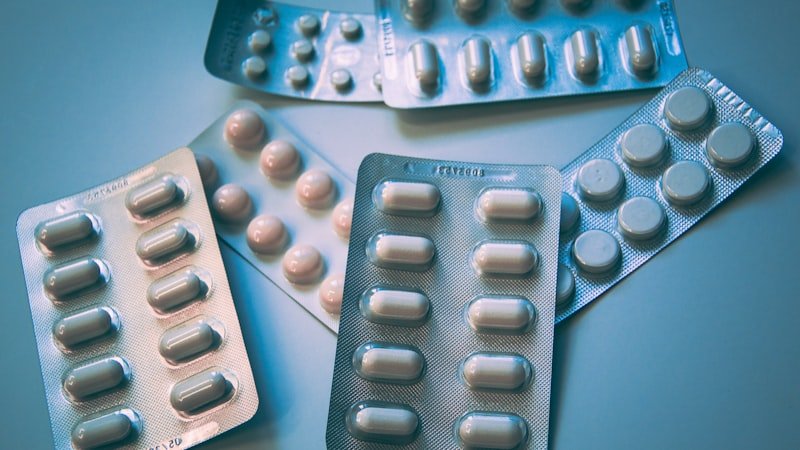 Médicaments qui font grossir : liste et alternatives